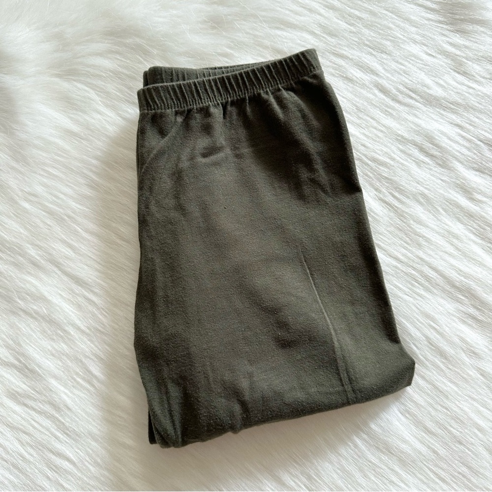 SOLD Green Leggings
